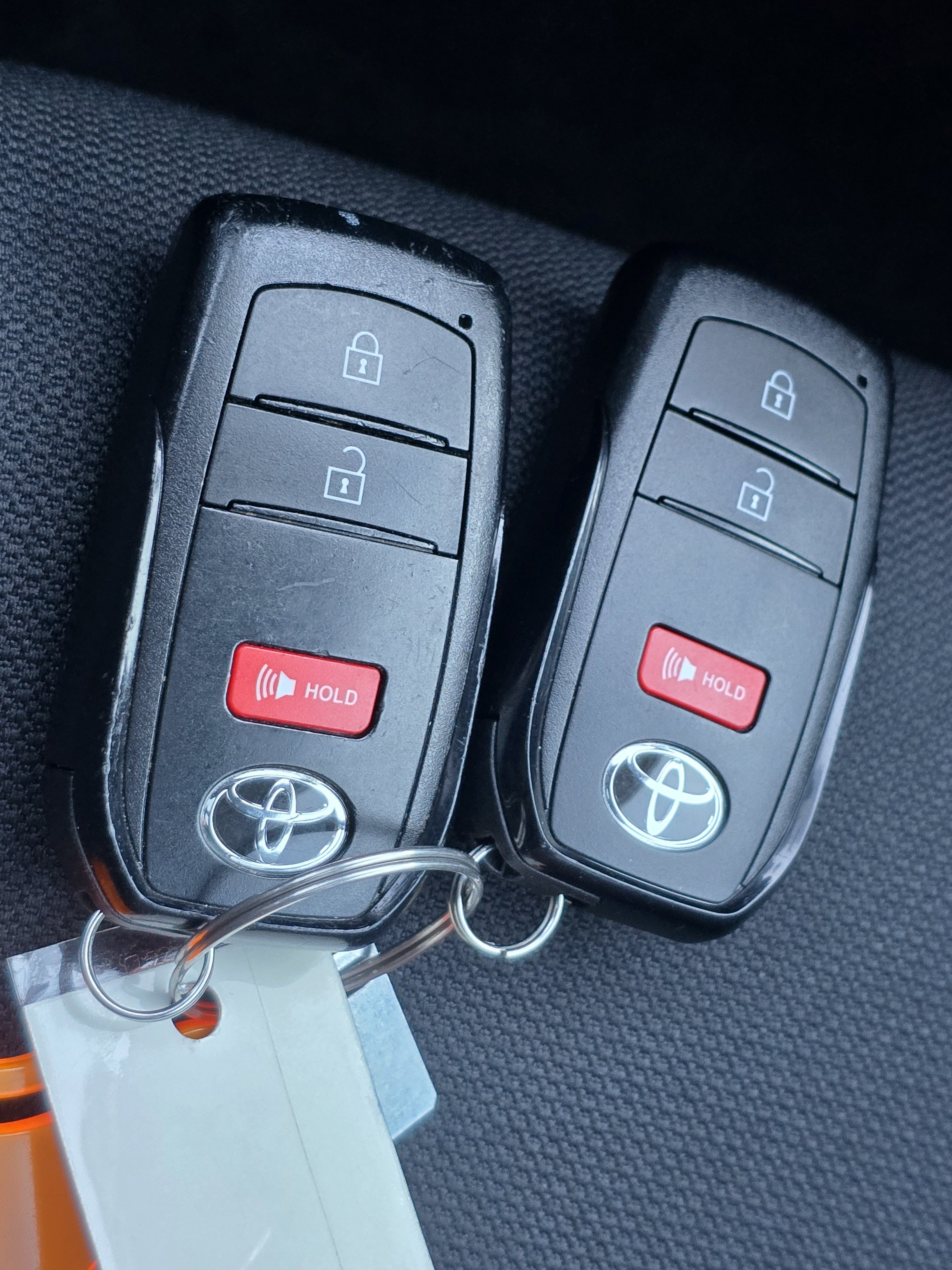 Used 2024 Toyota Corolla Cross AWD Hybrid w/ Moonroof Package image 38