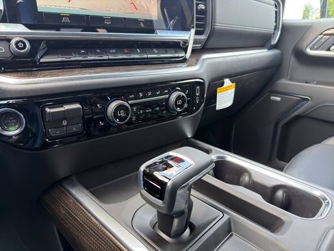 Certified 2026 Chevrolet Silverado 1500 LT Trail Boss w/ Convenience Package II AWD/4WD image 26