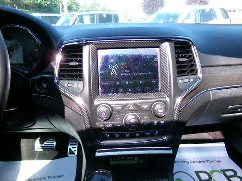Used 2018 Jeep Grand Cherokee Limited w/ Luxury Group II AWD/4WD image 8