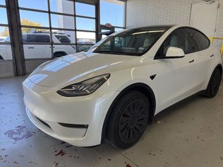 Used 2021 Tesla Model Y Long Range video 1