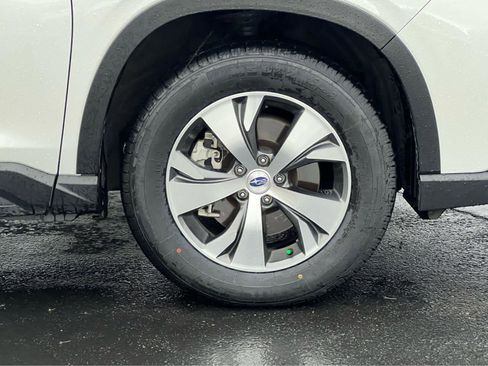 Used 2025 Subaru Ascent Premium AWD/4WD image 16