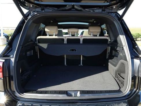 New 2026 Mercedes-Benz GLB 250 image 36