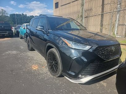 Used 2023 Toyota Highlander XSE