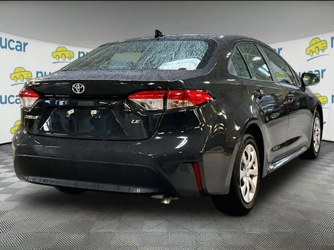 Used 2025 Toyota Corolla LE image 6
