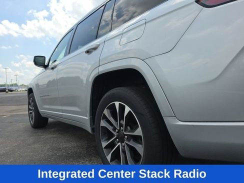 Used 2021 Jeep Grand Cherokee L Overland w/ Luxury Tech Group IV AWD/4WD image 10