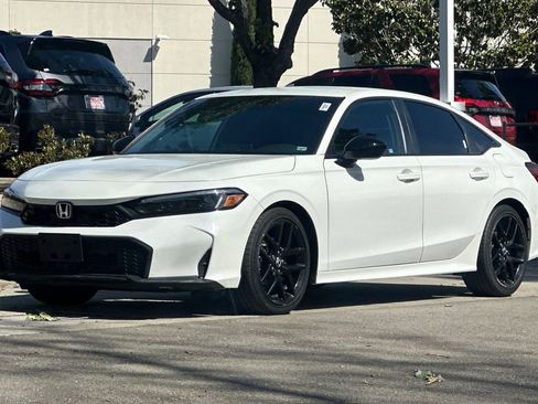 Used 2025 Honda Civic Sport image 8
