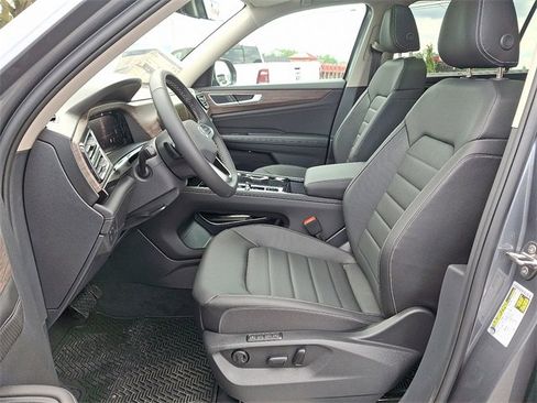 New 2025 Volkswagen Atlas SEL image 15