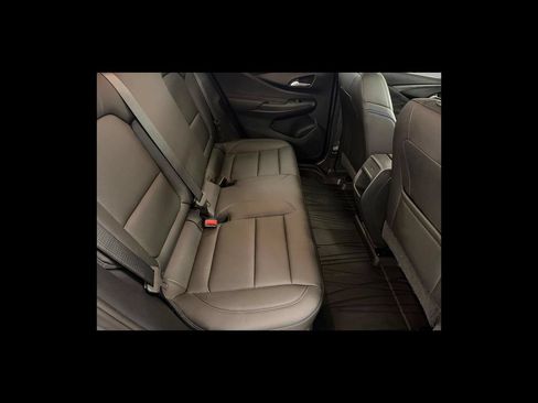 Used 2025 Buick Envista Sport Touring w/ Convenience I Package FWD image 19