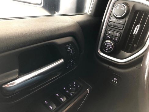 Used 2022 Chevrolet Silverado 2500 High Country AWD/4WD image 13