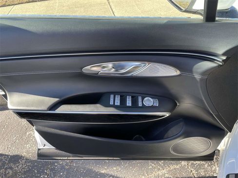 Certified 2025 Genesis GV70 2.5T image 16