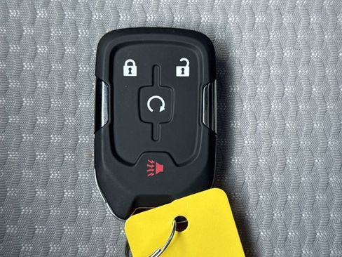 Used 2024 GMC Terrain SLE w/ Driver Convenience Package image 24