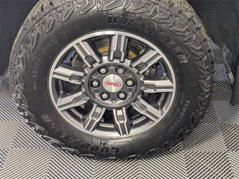 Used 2021 GMC Sierra 1500 AT4 image 8