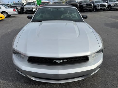 Used 2010 Ford Mustang Convertible RWD image 8