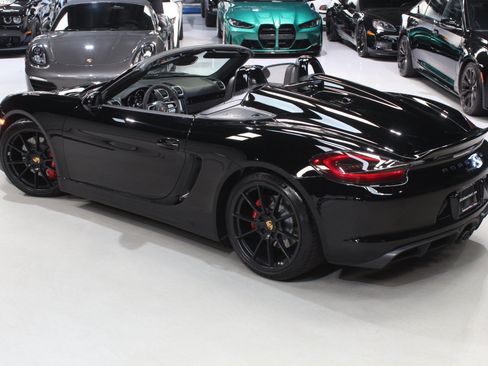 Used 2016 Porsche Boxster Spyder RWD image 25