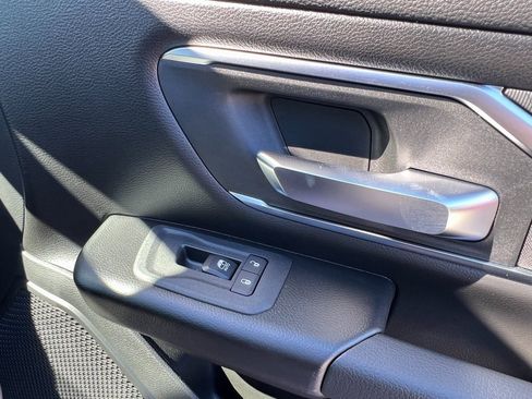 New 2026 RAM 1500 4x4 Crew Cab image 12