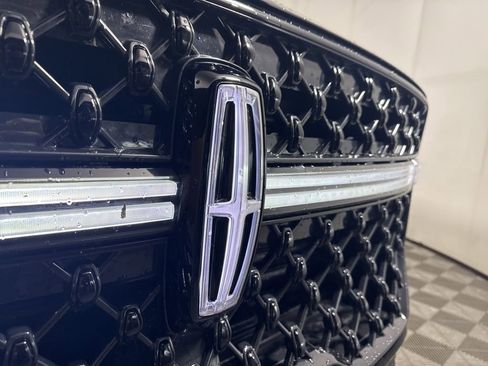 New 2025 Lincoln Navigator L Reserve w/ Jet Appearance Package AWD/4WD image 9