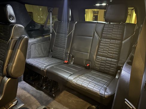 Certified 2023 Cadillac Escalade ESV Sport Platinum w/ LPO, ONYX Package image 23