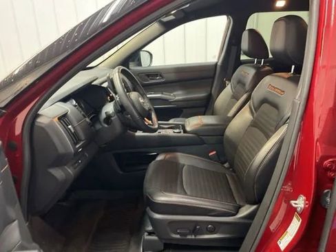 Used 2024 Nissan Pathfinder Rock Creek image 10