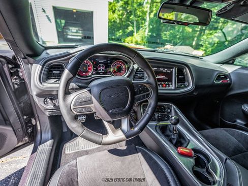 Used 2020 Dodge Challenger SRT Hellcat image 37