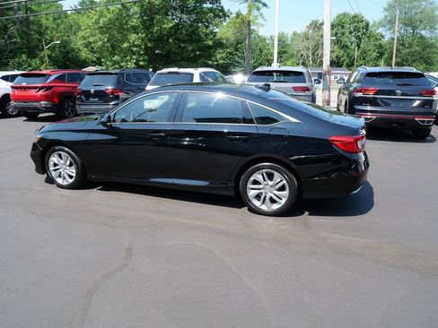 Used 2018 Honda Accord LX image 8