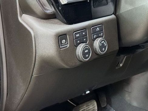 Used 2024 Chevrolet Silverado 1500 LT AWD/4WD image 12