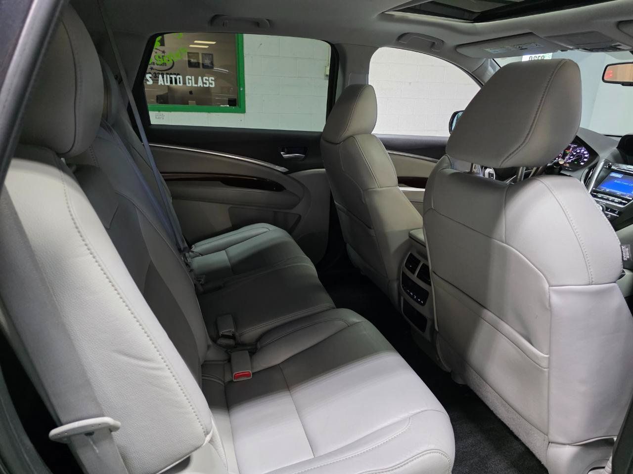 Used 2014 Acura MDX w/ Technology Package AWD/4WD image 25