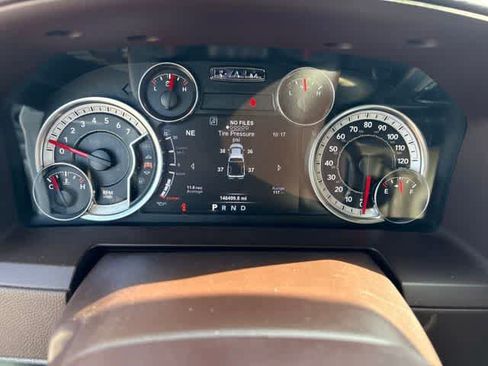 Used 2018 RAM 1500 Laramie RWD image 15