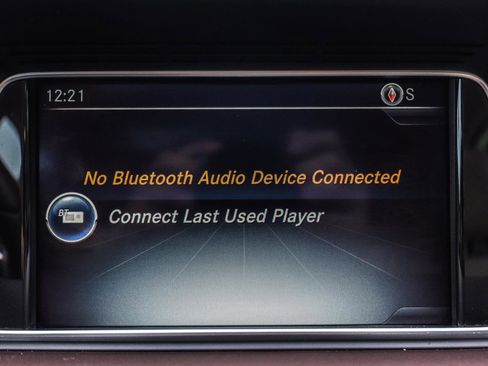 Used 2016 Mercedes-Benz E 350 4MATIC Sedan image 9
