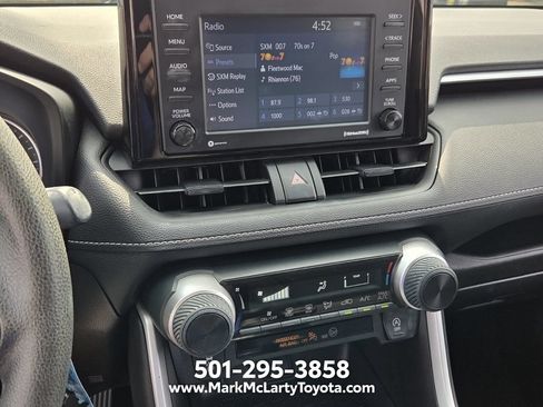 Used 2022 Toyota RAV4 LE AWD/4WD image 17