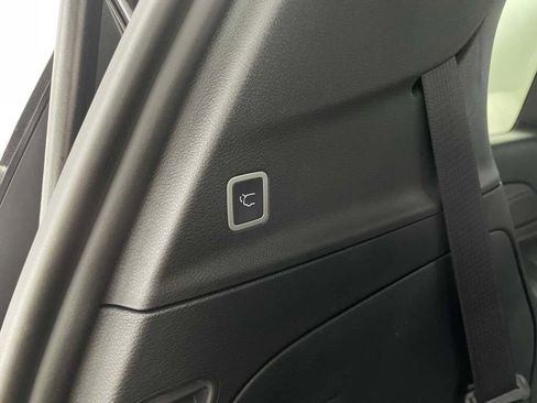 New 2026 Chrysler Pacifica Limited w/ S Appearance Package image 35