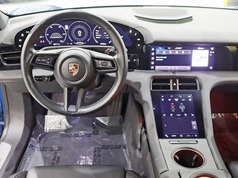 Used 2021 Porsche Taycan 4S image 14