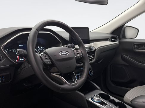 Used 2022 Ford Escape SE w/ SE Sport Appearance Package AWD/4WD image 7