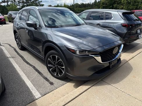 Used 2023 MAZDA CX-5 AWD 2.5 S w/ Premium Plus Pkg image 2