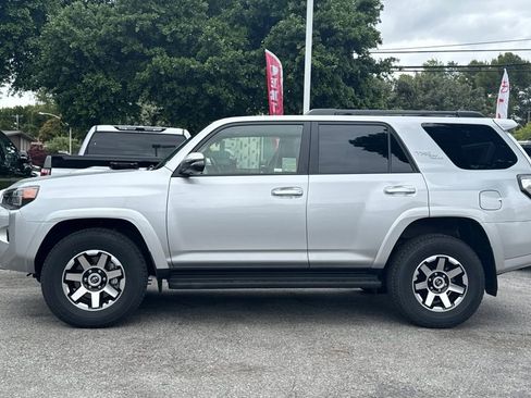 Certified 2024 Toyota 4Runner TRD Off-Road Premium w/ Moonroof Package AWD/4WD image 6