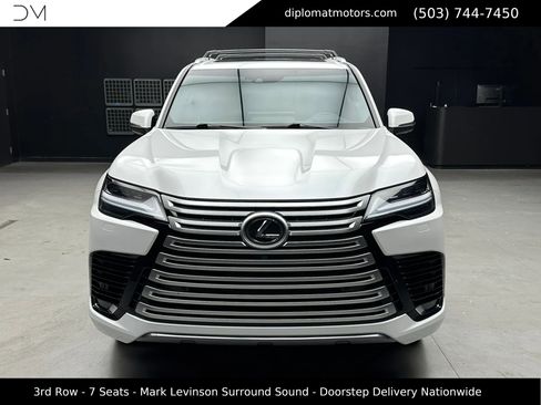 Used 2024 Lexus LX 600 4WD w/ Interior Upgrade Package image 11
