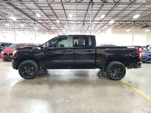 Used 2025 Chevrolet Silverado 1500 LT Trail Boss w/ Convenience Package II image 7