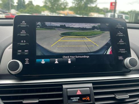 Used 2019 Honda Accord Sport image 15