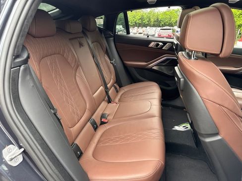 Used 2021 BMW X6 M50i w/ Executive Package AWD/4WD image 7
