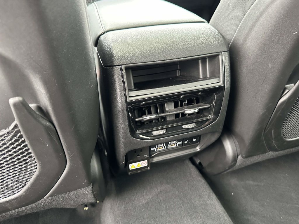 Used 2023 Jeep Grand Cherokee 4WD 4xe image 12