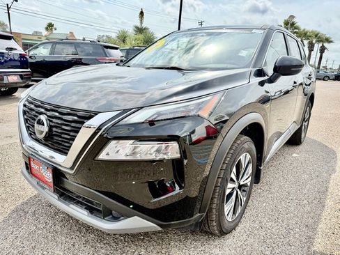 Certified 2023 Nissan Rogue SV image 3