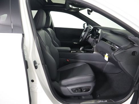 Used 2025 Lexus RX 350 FWD w/ Accessory Package image 21