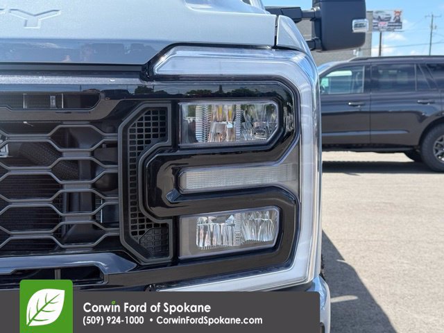 New 2026 Ford F350 Lariat w/ Tremor Off-Road Package AWD/4WD image 7