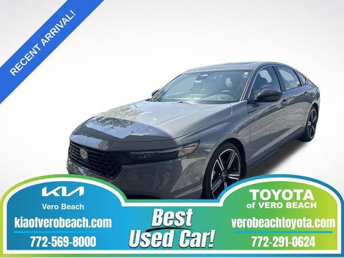 Used 2023 Honda Accord Sport image 1