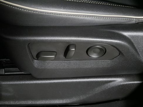 Certified 2023 GMC Yukon SLT image 20