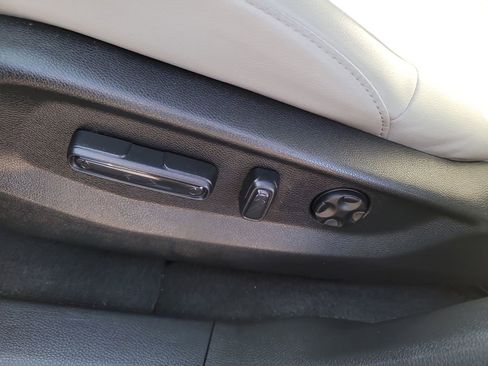 Used 2022 Honda CR-V Touring image 19