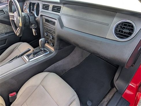 Used 2014 Ford Mustang V6 image 14