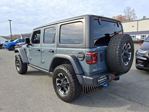 Used 2024 Jeep Wrangler Unlimited Rubicon 4xe w/ Technology Group image 9