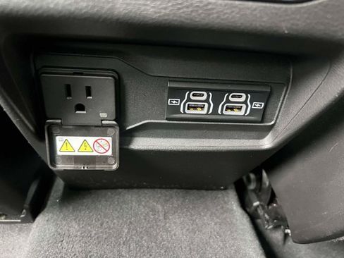 Used 2025 Jeep Grand Cherokee Laredo X w/ Luxury Tech Group I AWD/4WD image 12