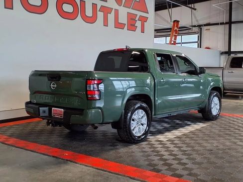 Used 2022 Nissan Frontier SV w/ Technology Package AWD/4WD image 7