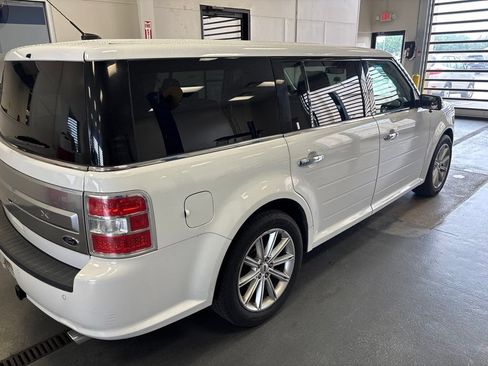 Used 2019 Ford Flex Limited FWD image 7